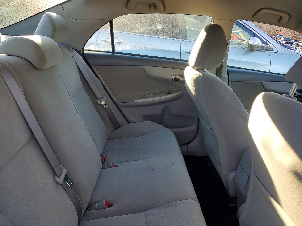 2010 TOYOTA COROLLA BASE photo 10