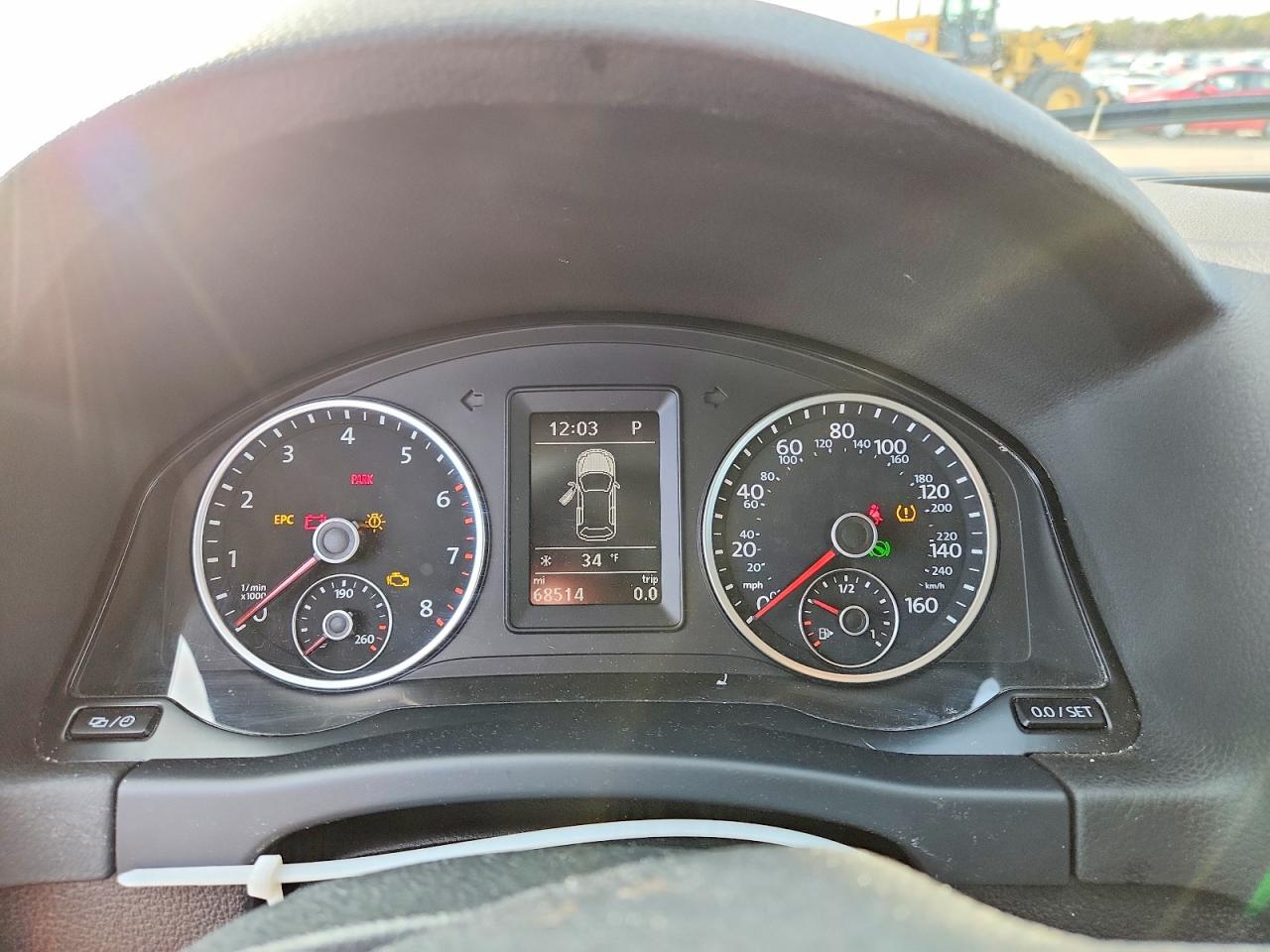 2017 VOLKSWAGEN TIGUAN S photo 17