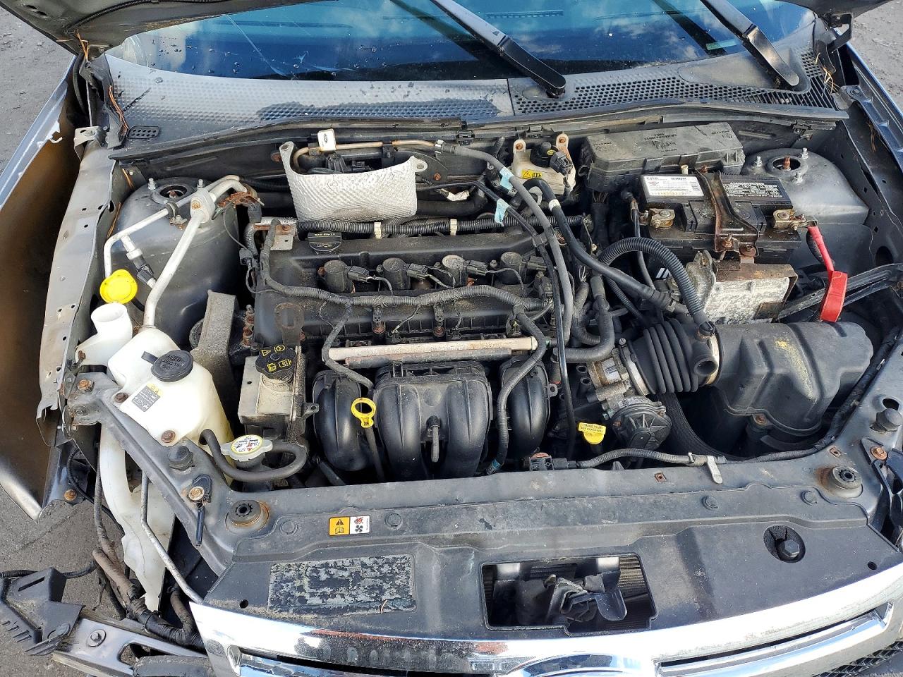 2009 FORD FOCUS SE photo 11