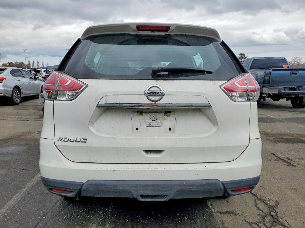 2016 NISSAN ROGUE S photo 6