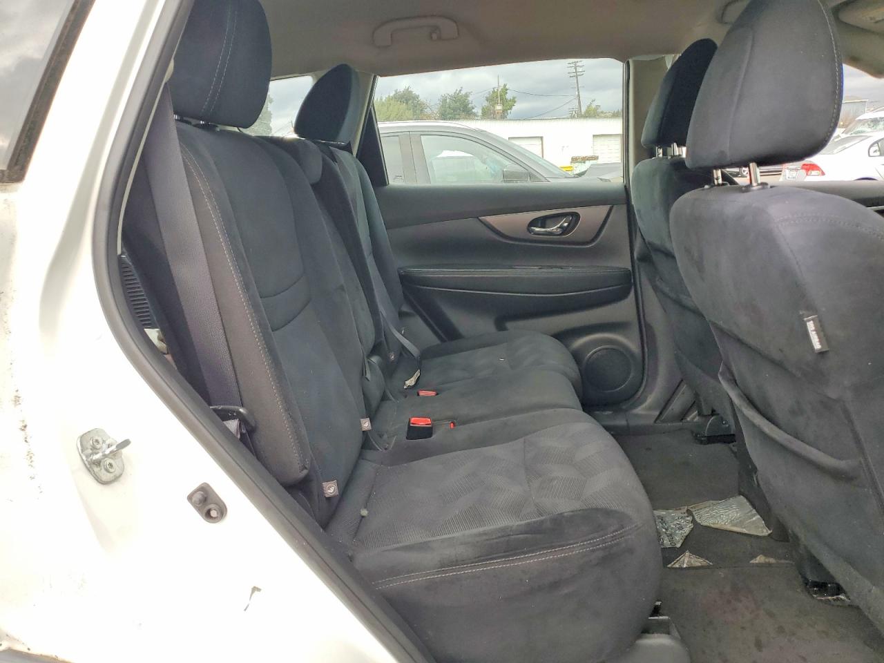 2016 NISSAN ROGUE S photo 11