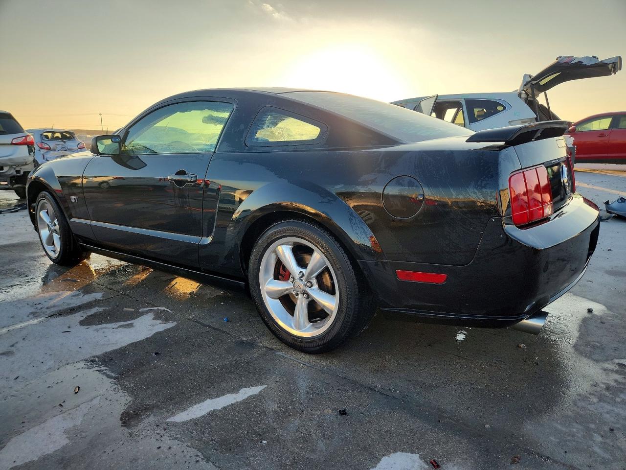 2008 FORD MUSTANG GT photo 2
