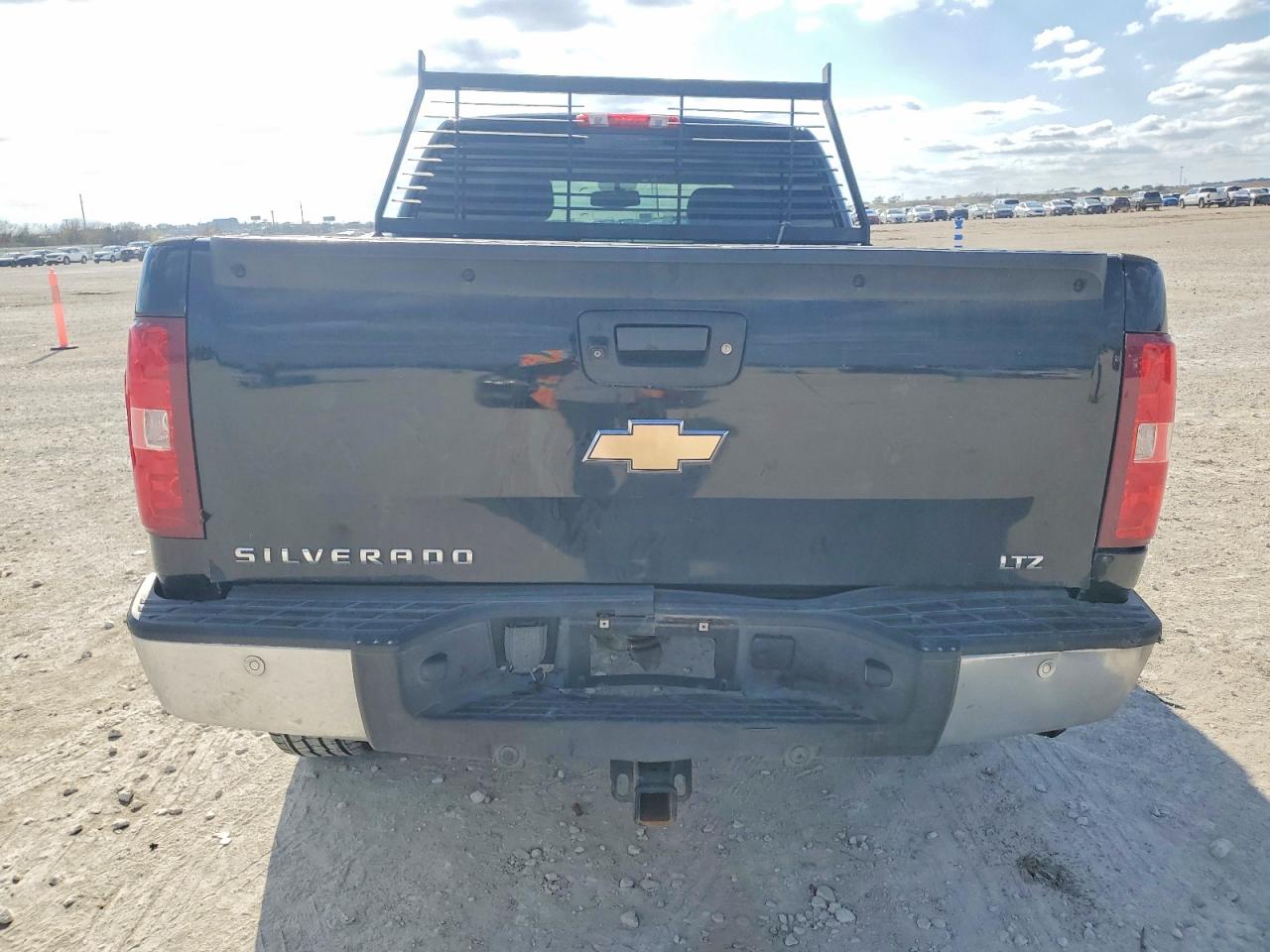 2010 CHEVROLET SILVERADO K1500 LTZ photo 6