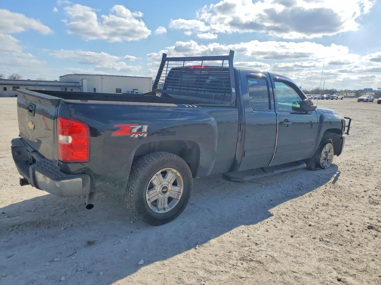 2010 CHEVROLET SILVERADO K1500 LTZ photo 3