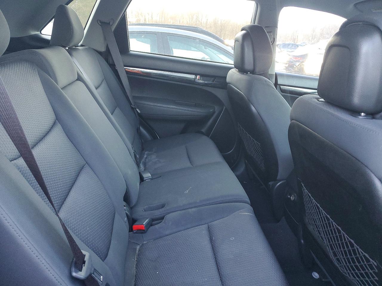 2012 KIA SORENTO BASE photo 10
