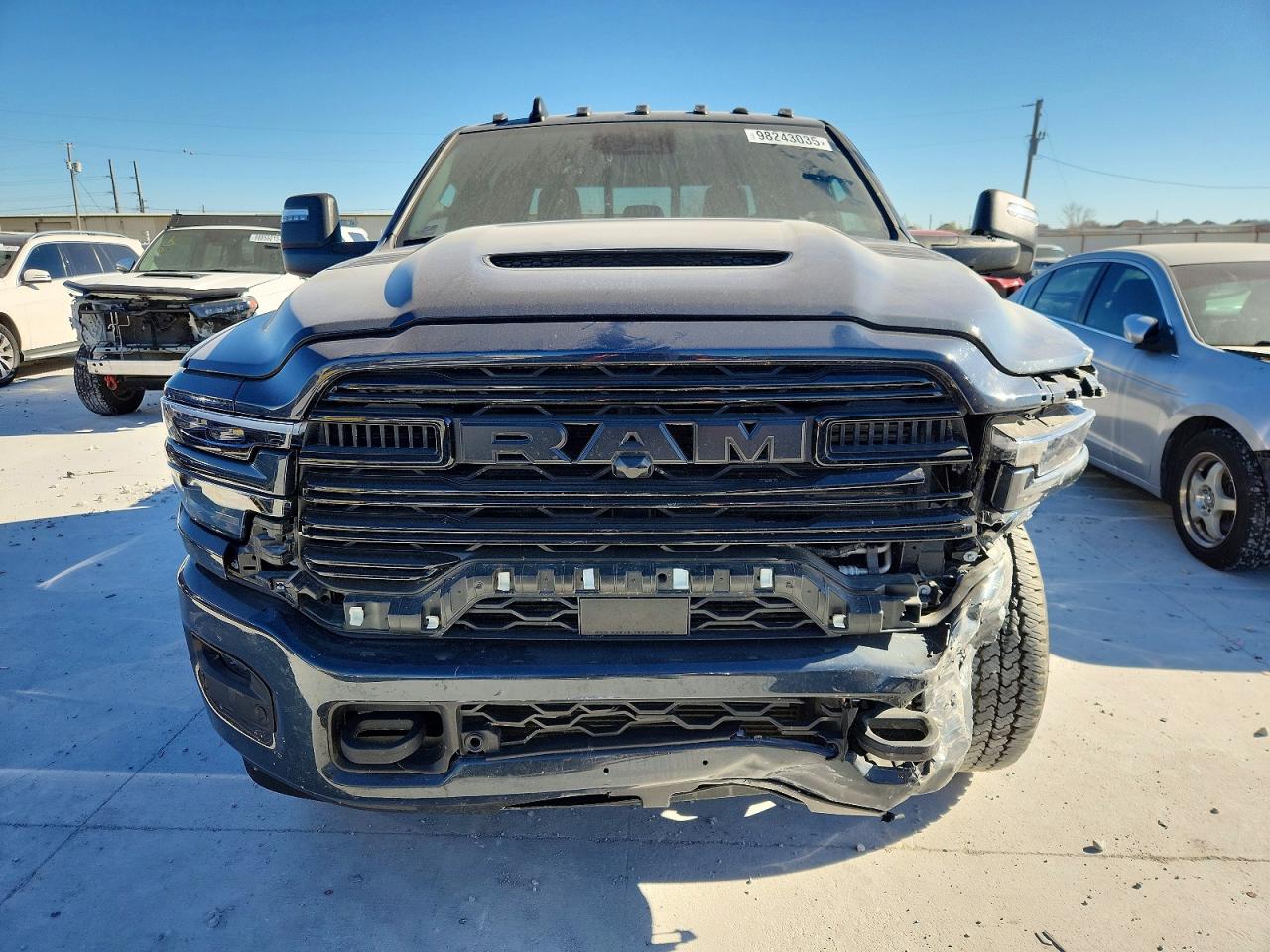 2025 RAM 2500 LARAMIE photo 5