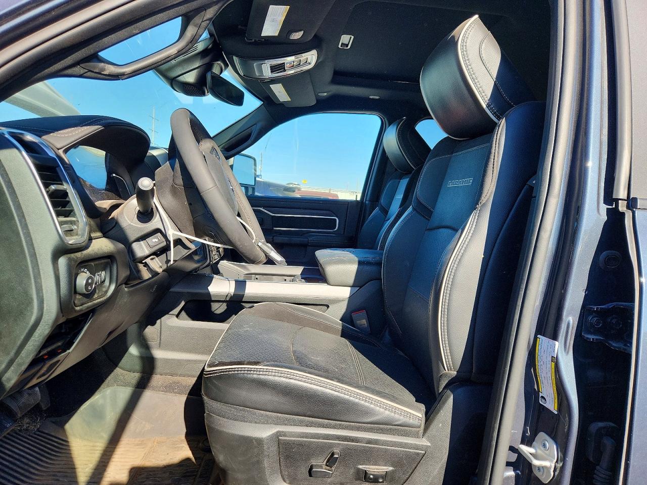 2025 RAM 2500 LARAMIE photo 7