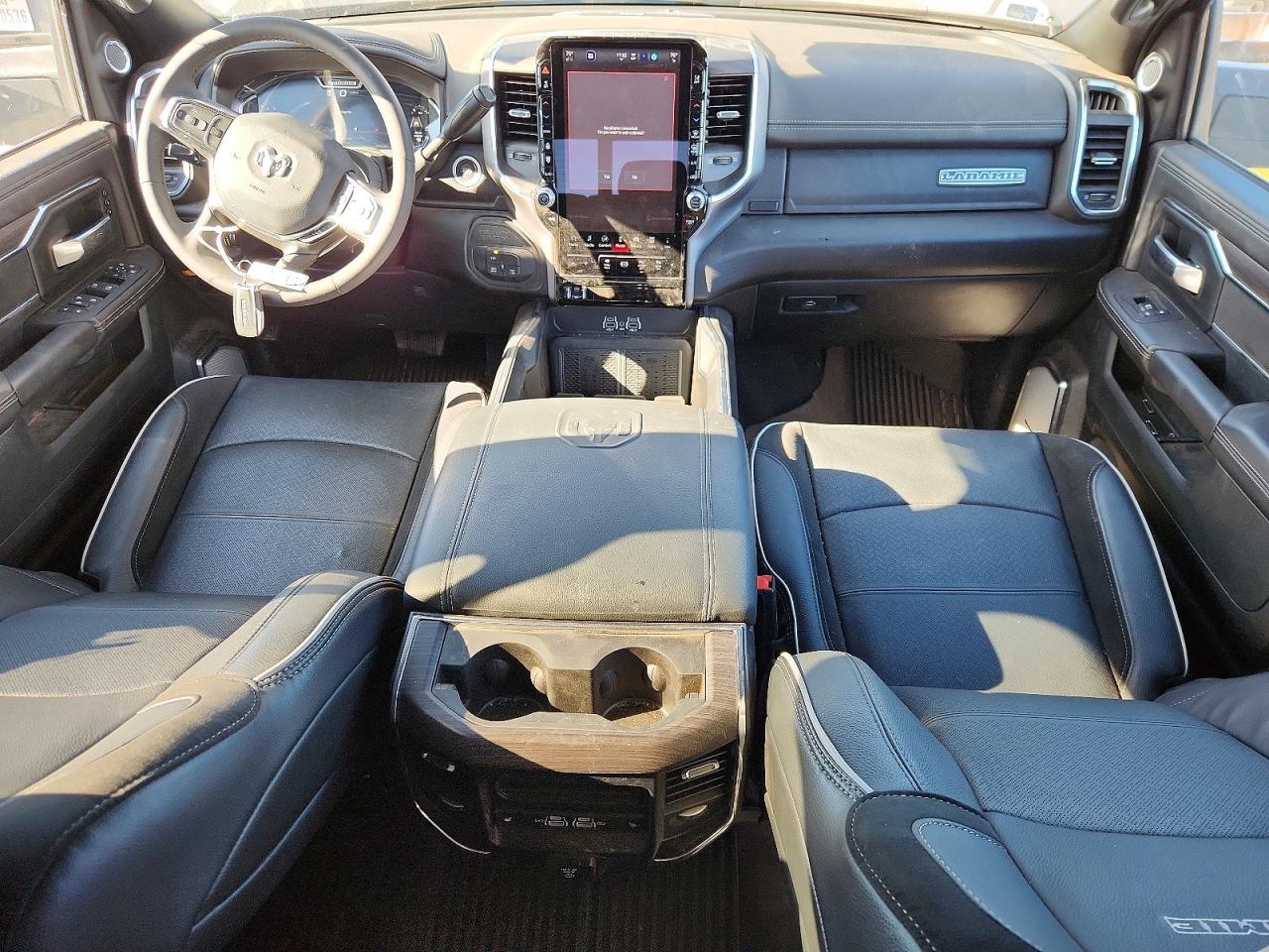 2025 RAM 2500 LARAMIE photo 8