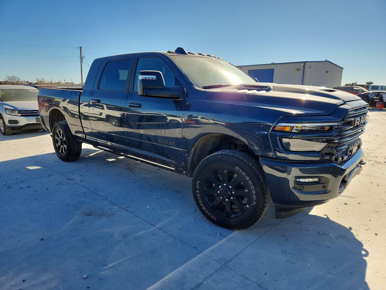 2025 RAM 2500 LARAMIE photo 4