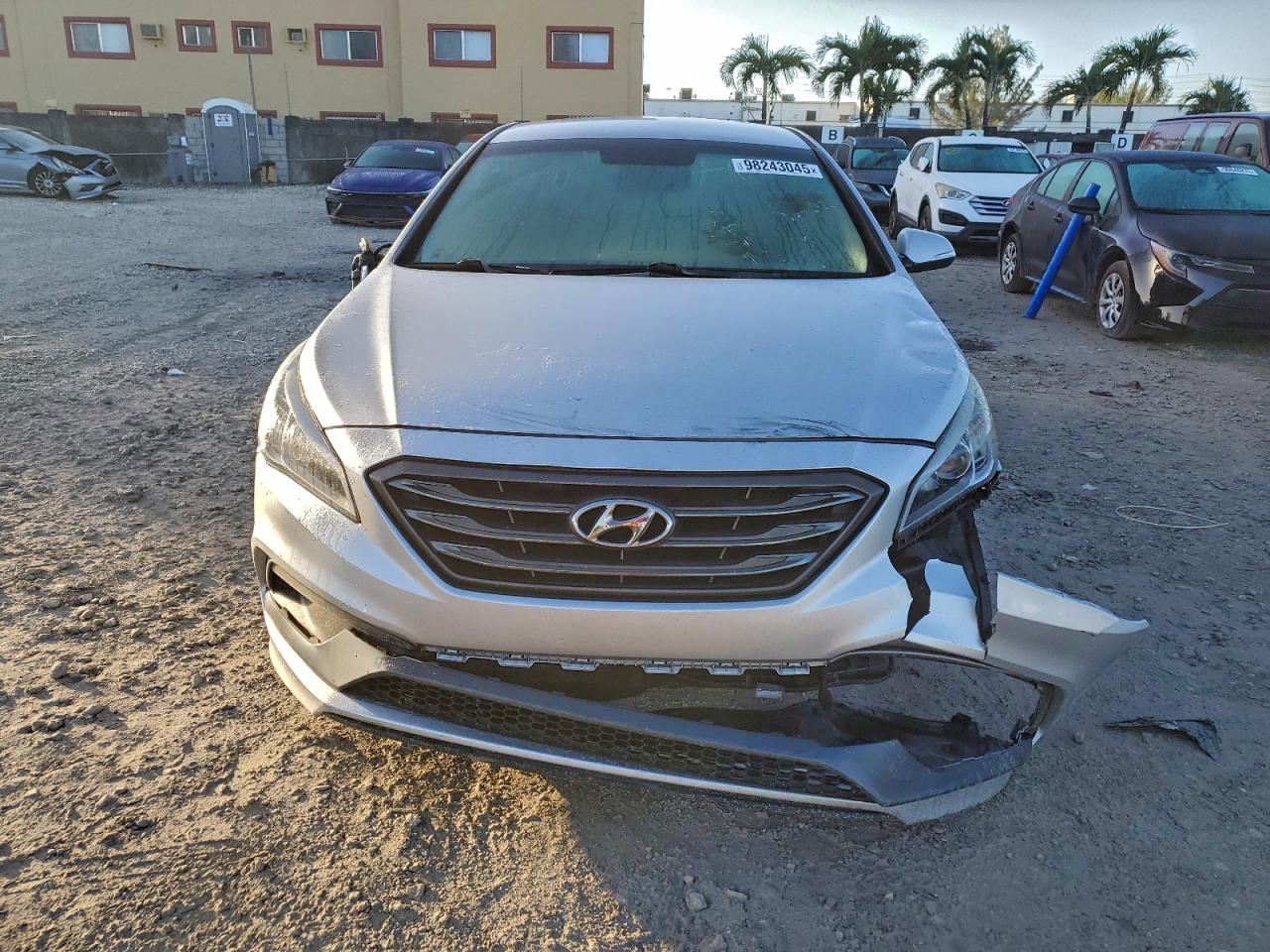 2015 HYUNDAI SONATA SPORT photo 5