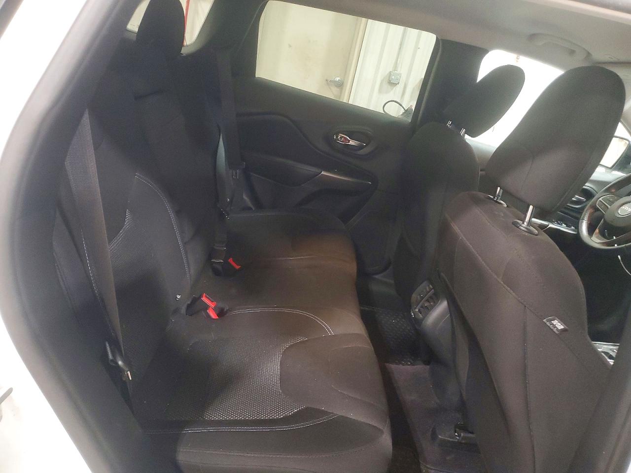 2019 JEEP CHEROKEE LATITUDE photo 11