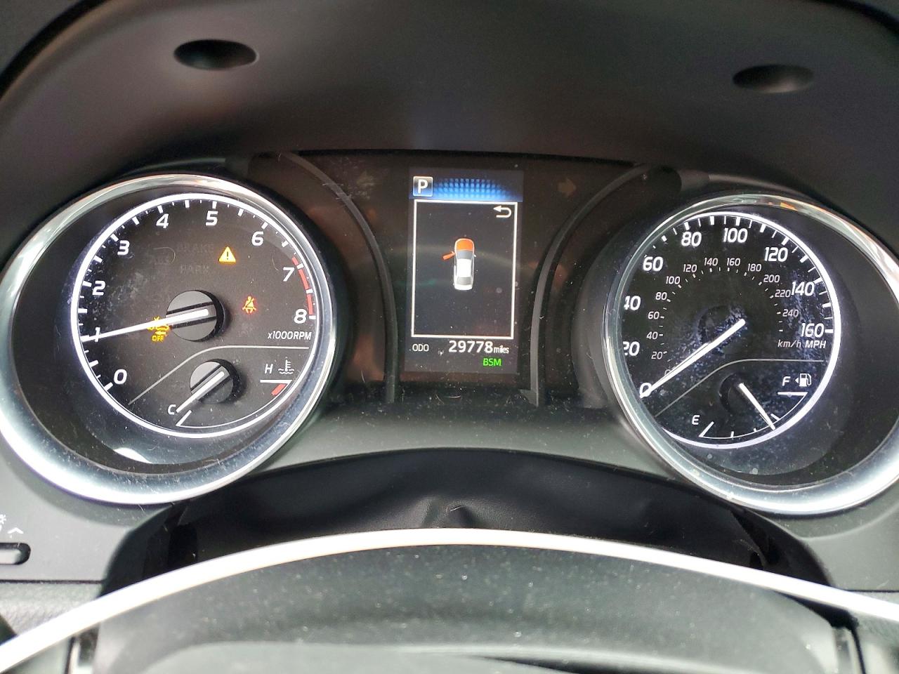 2020 TOYOTA CAMRY LE photo 9