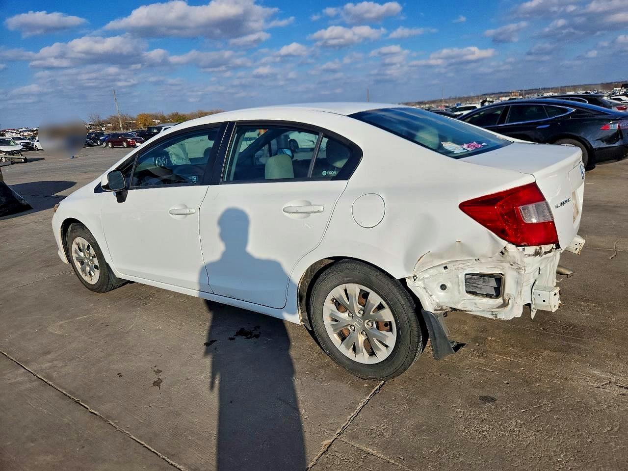 2012 HONDA CIVIC LX photo 2