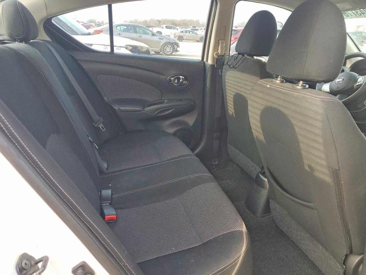 2014 NISSAN VERSA S photo 19