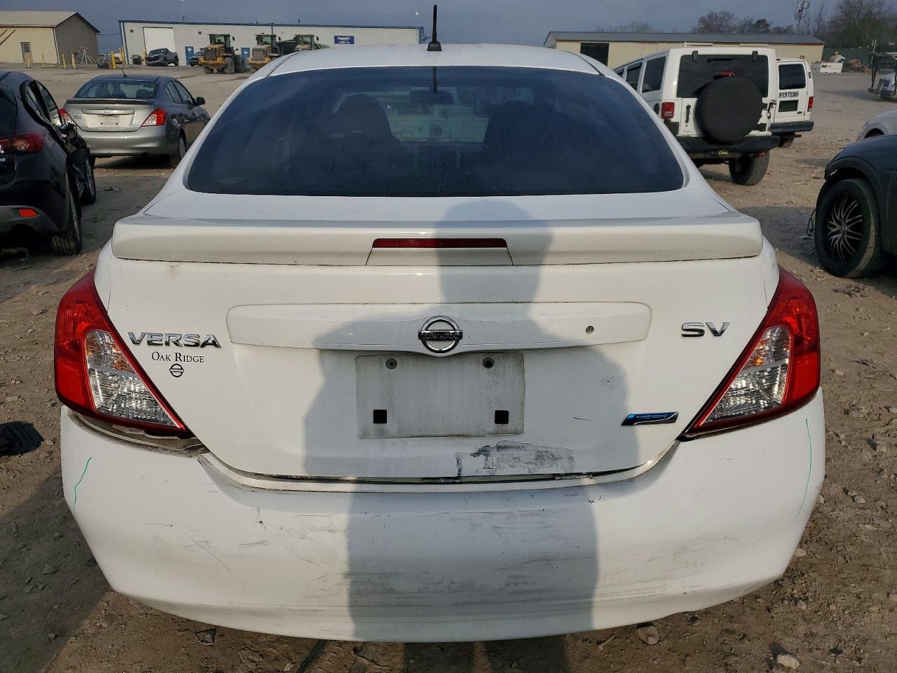 2014 NISSAN VERSA S photo 11