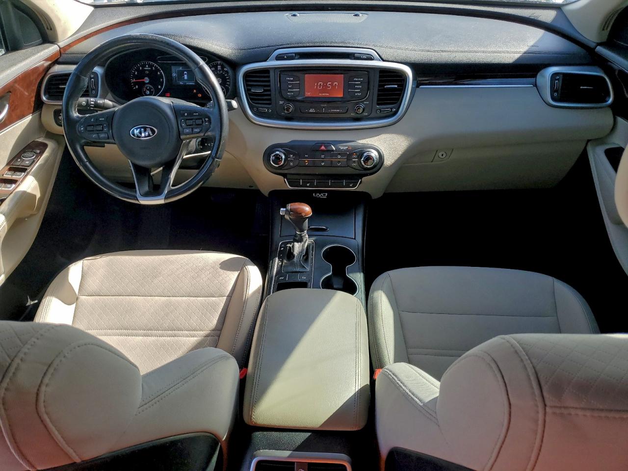 2016 KIA SORENTO LX photo 8
