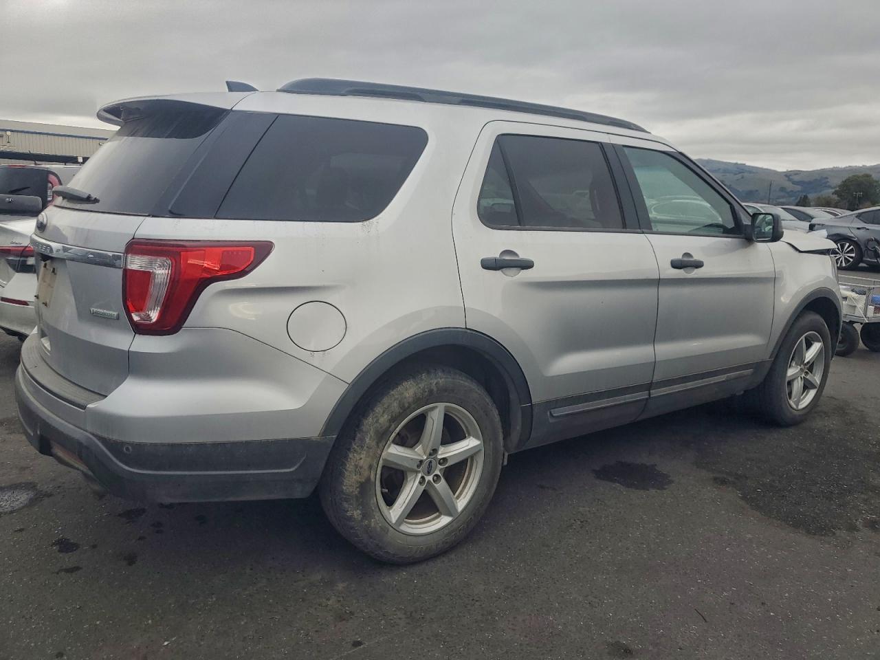 2018 FORD EXPLORER photo 5