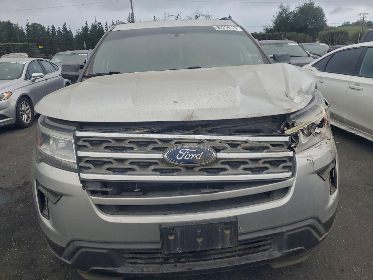 2018 FORD EXPLORER photo 9