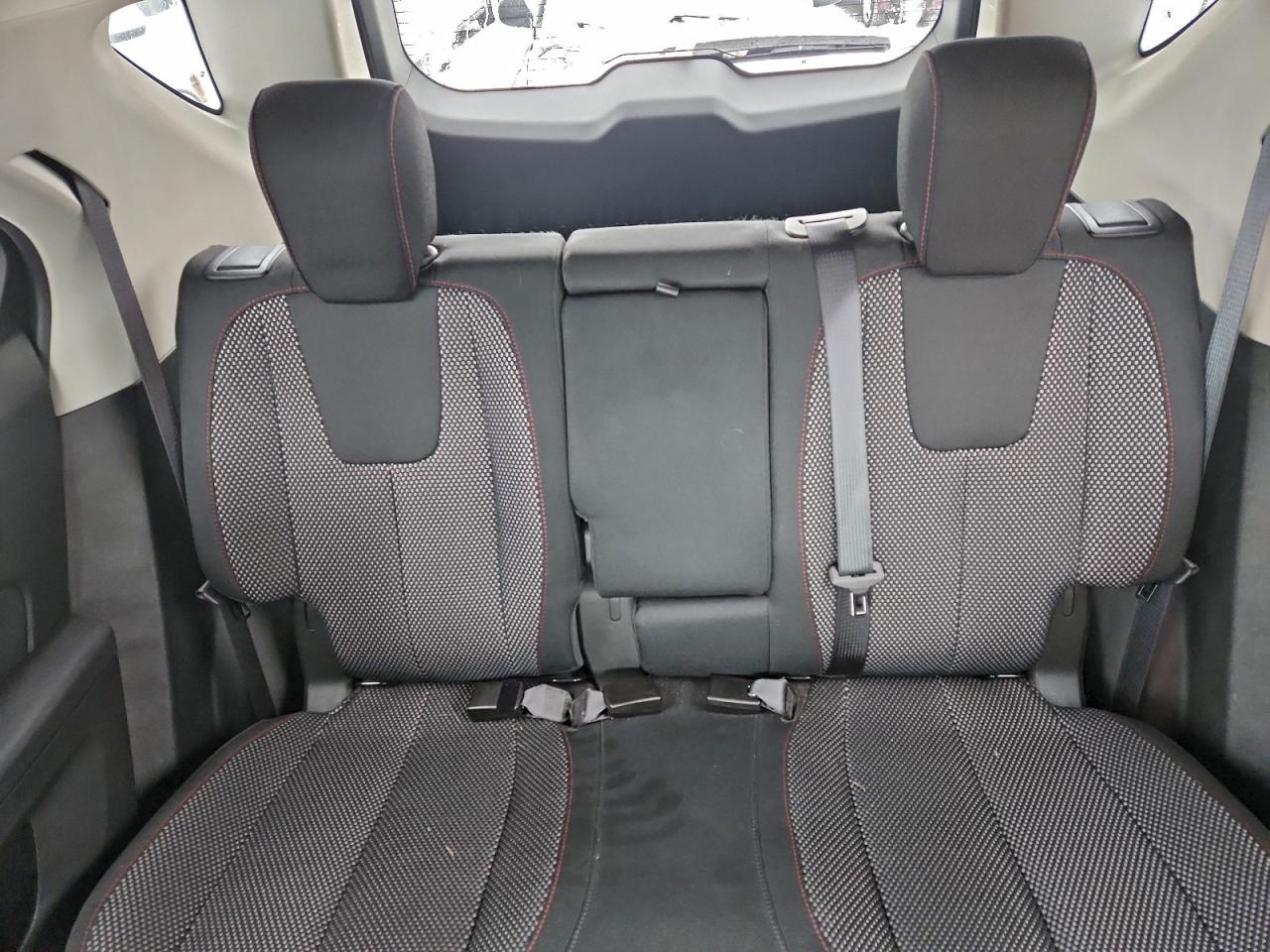 2017 CHEVROLET EQUINOX LT photo 37