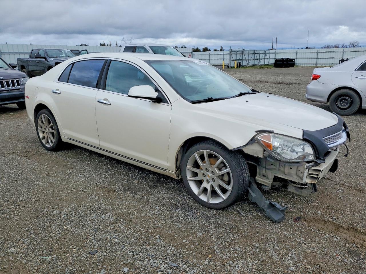 2011 CHEVROLET MALIBU LTZ photo 4