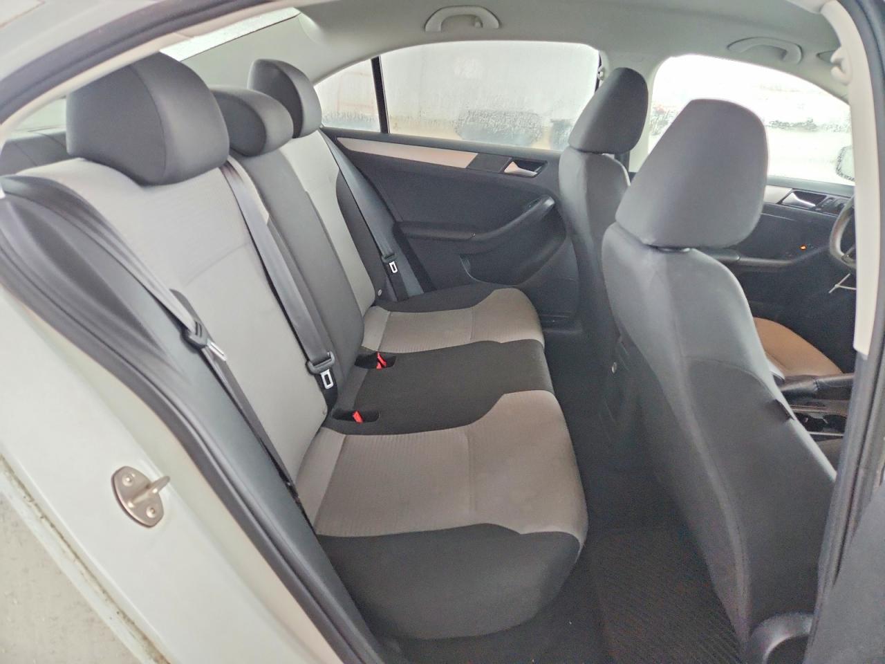 2017 VOLKSWAGEN JETTA S photo 10