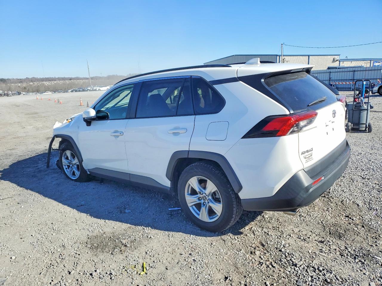 2019 TOYOTA RAV4 photo 2