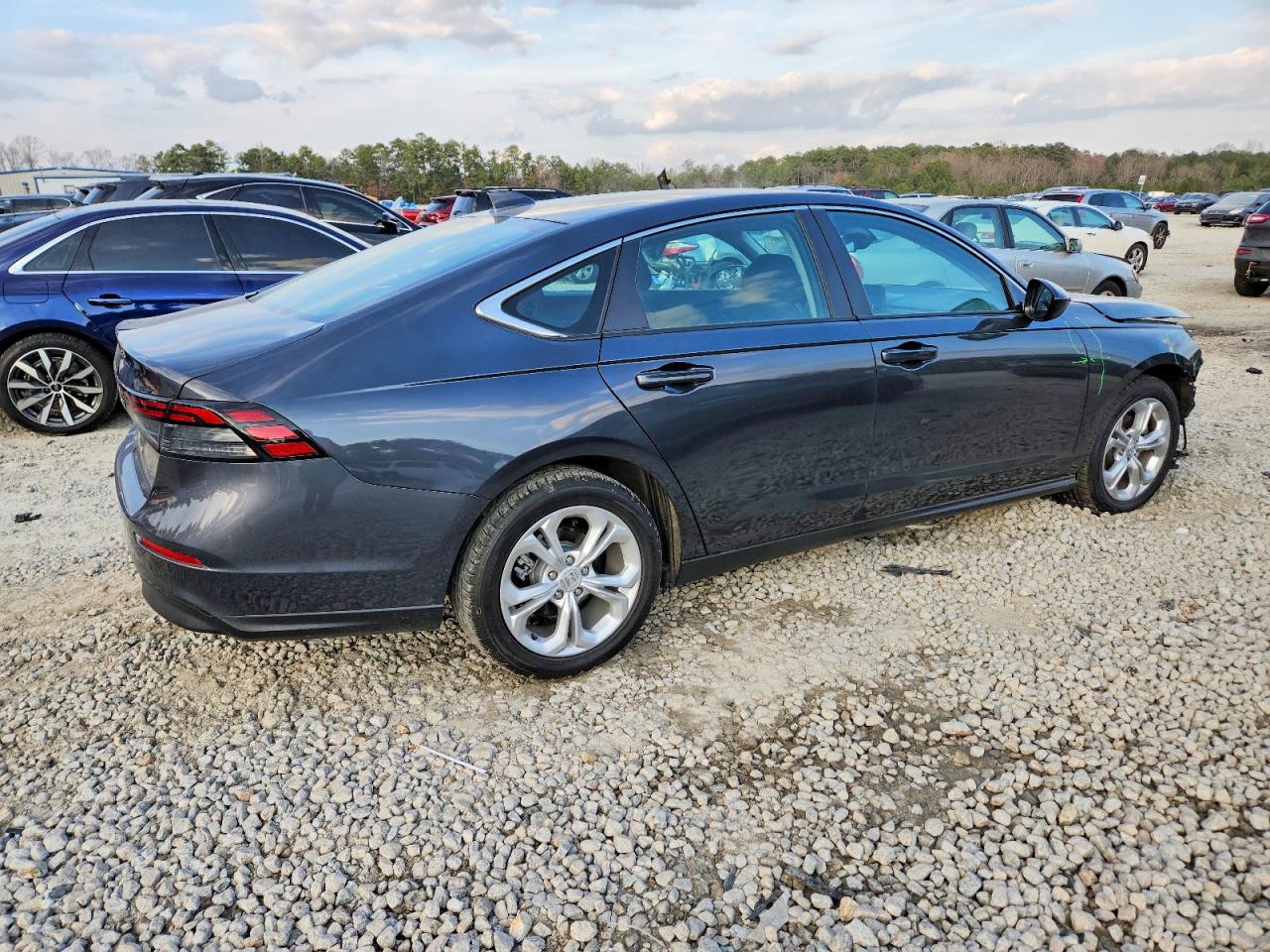 2024 HONDA ACCORD LX photo 7