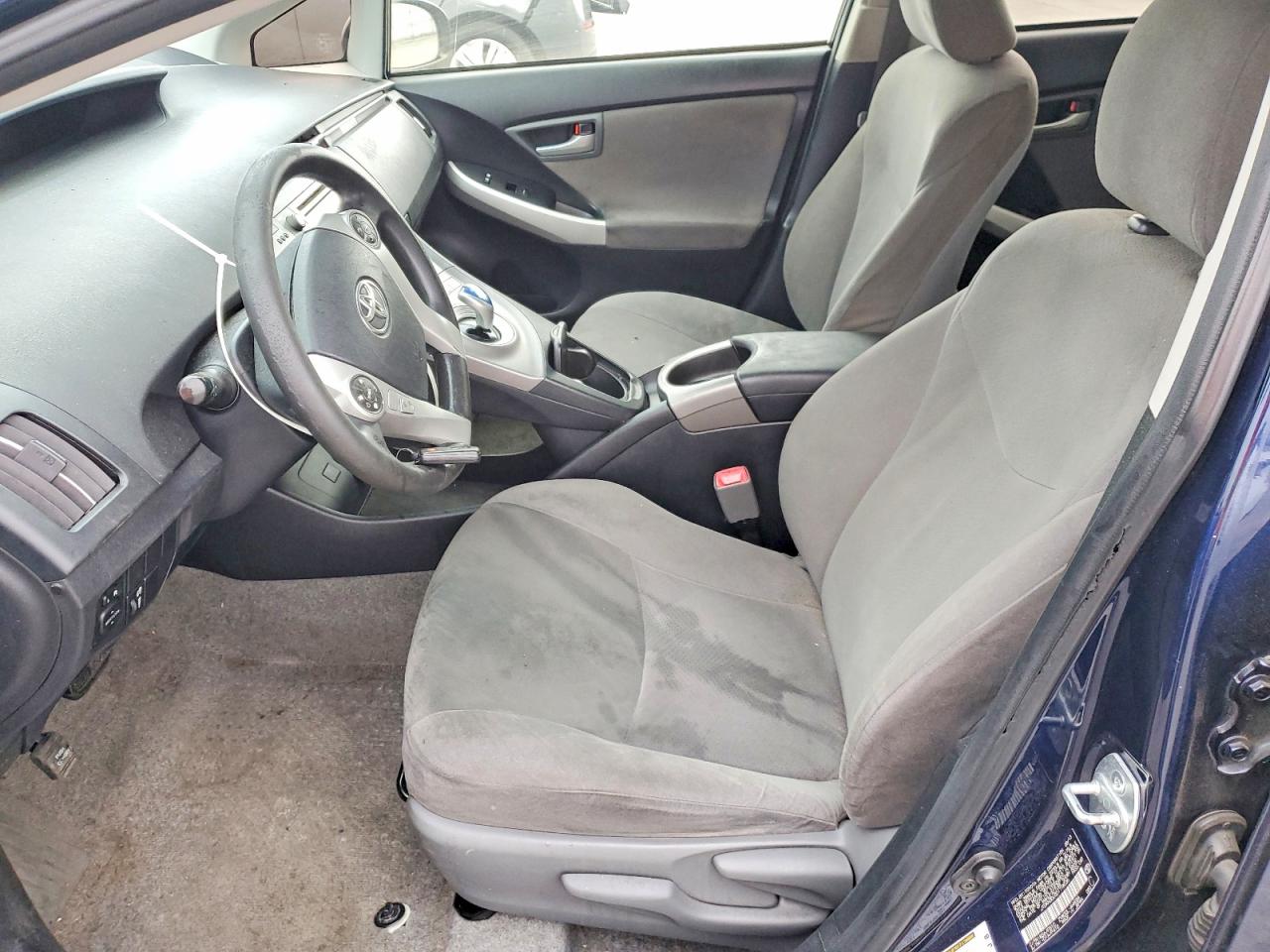2013 TOYOTA PRIUS photo 7
