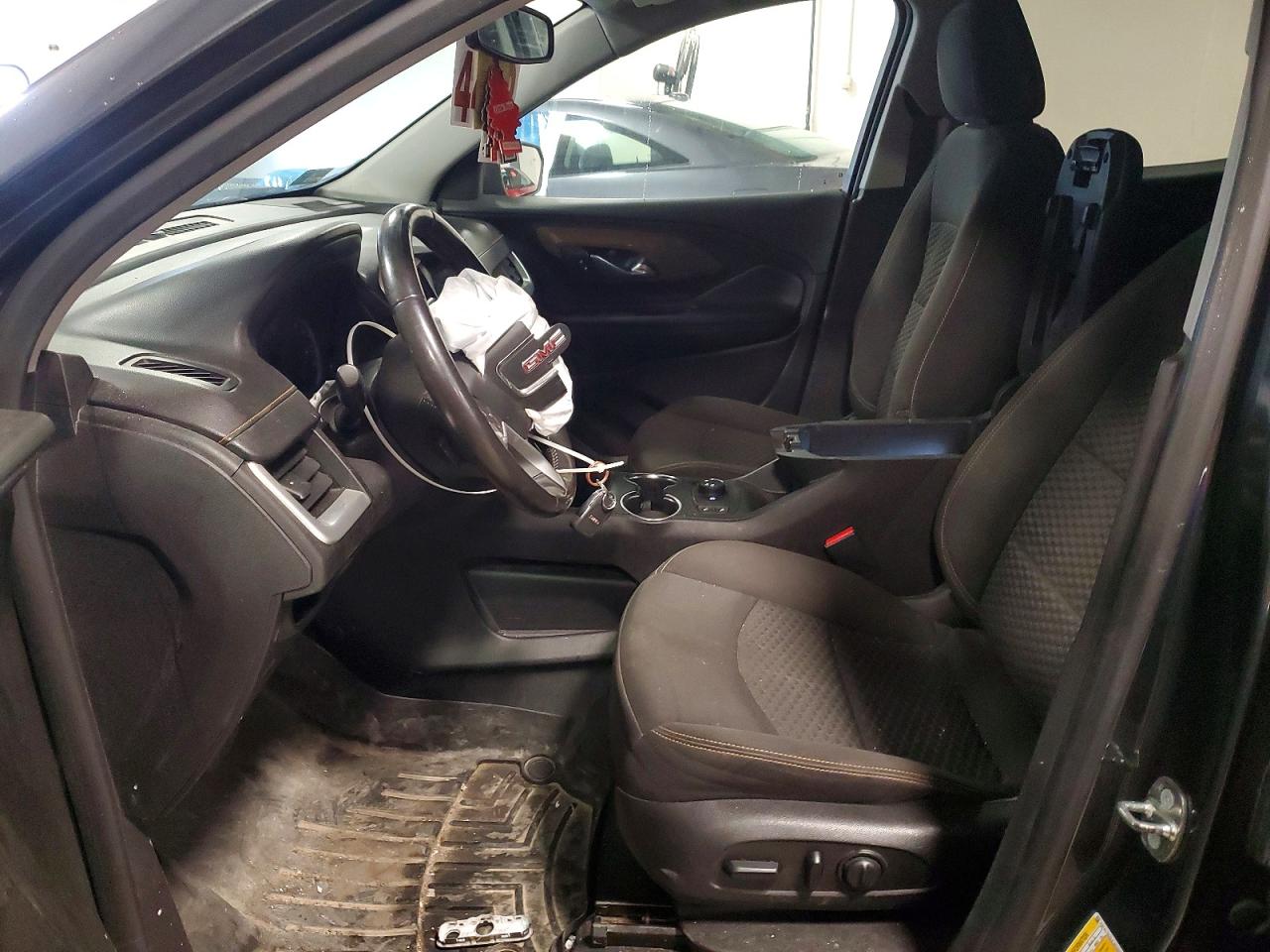 2018 GMC TERRAIN SLE photo 7