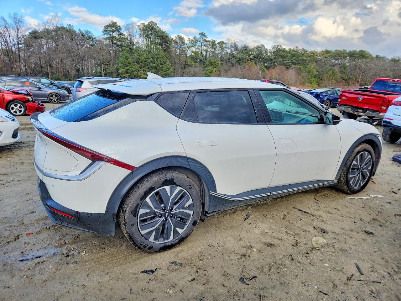 2022 KIA EV6 LIGHT photo 7