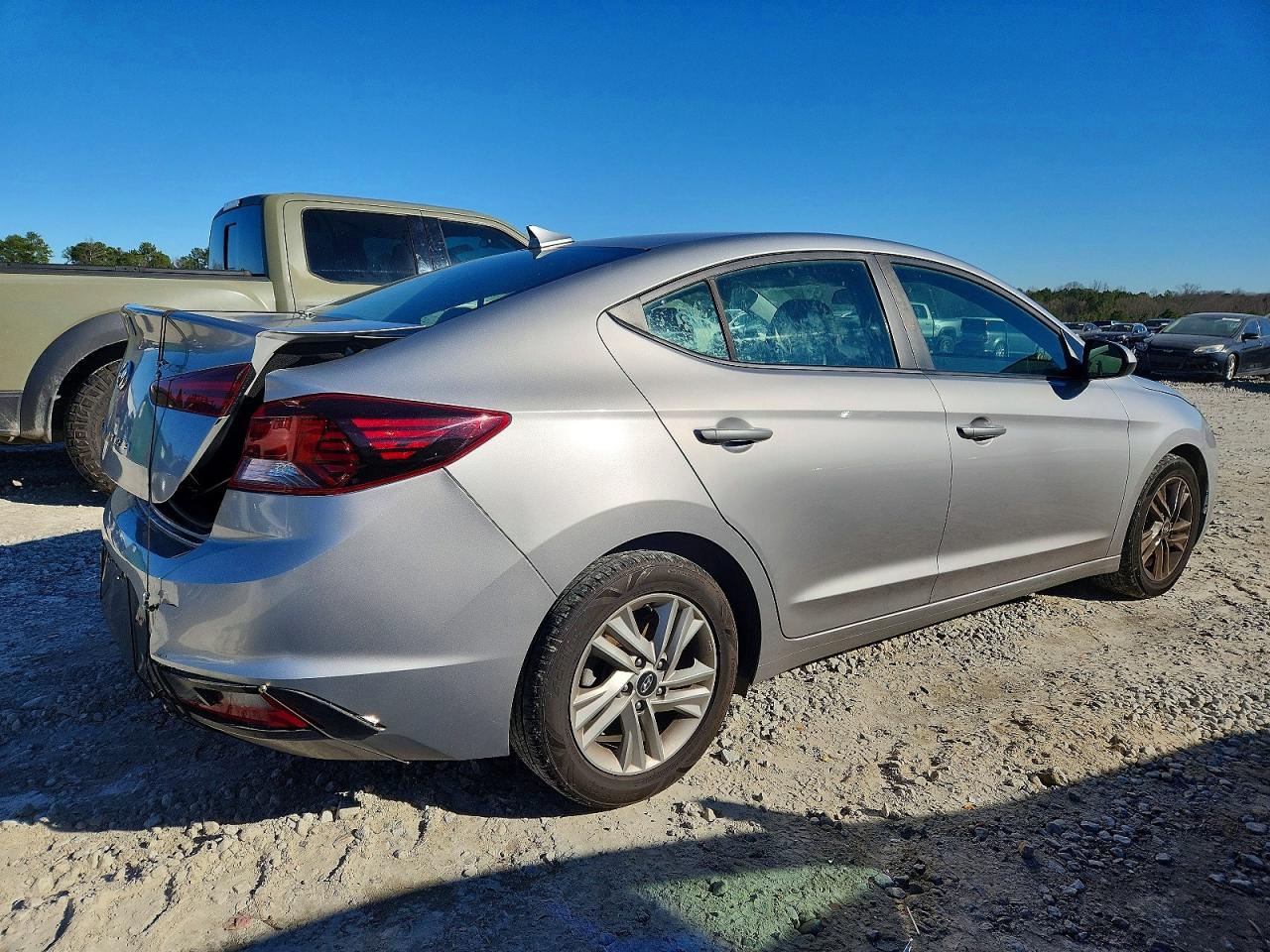 2020 HYUNDAI ELANTRA SEL photo 3