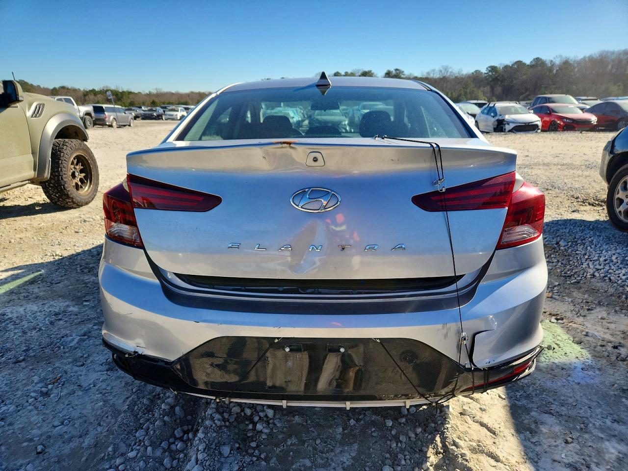 2020 HYUNDAI ELANTRA SEL photo 6