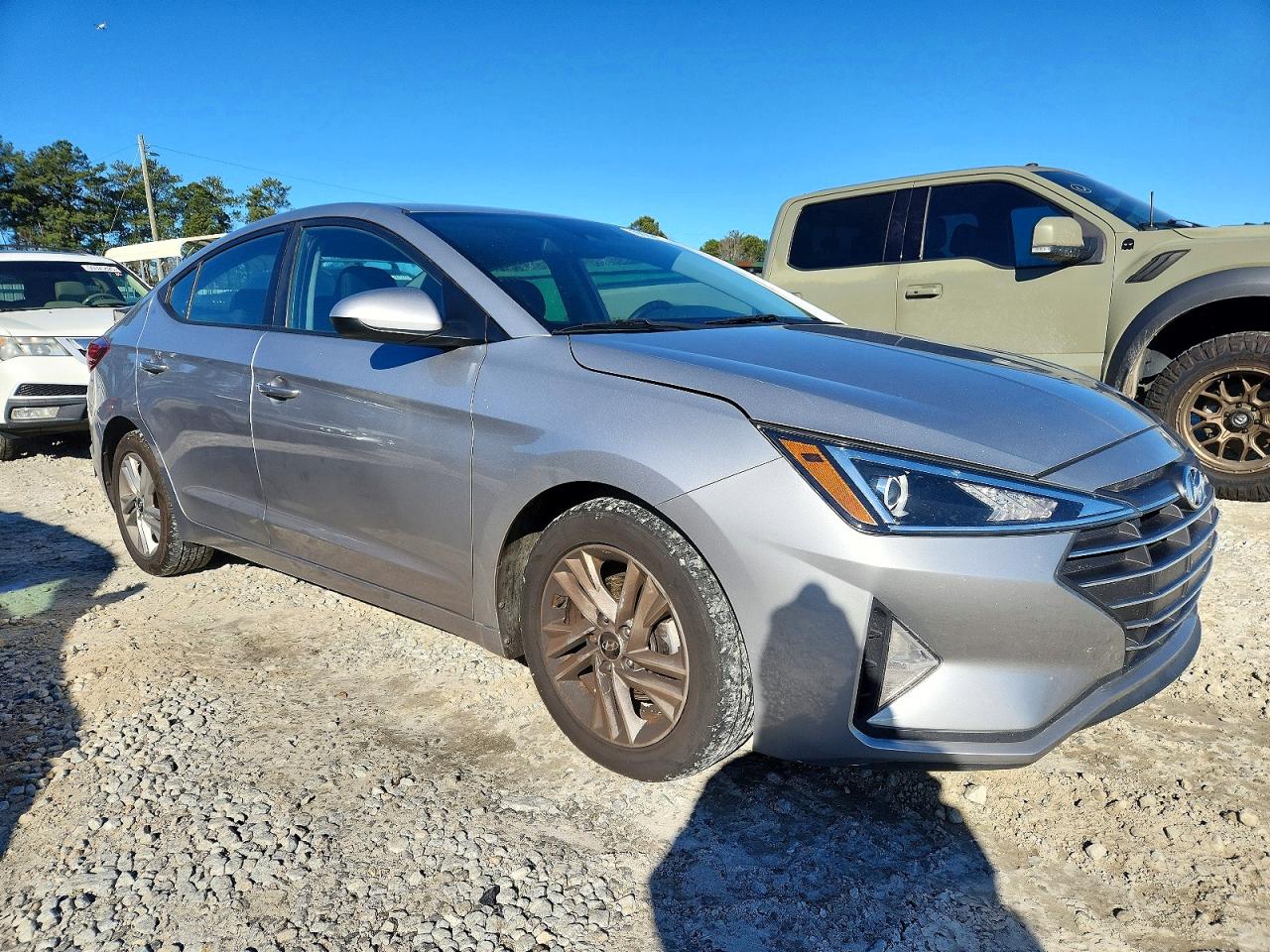 2020 HYUNDAI ELANTRA SEL photo 4
