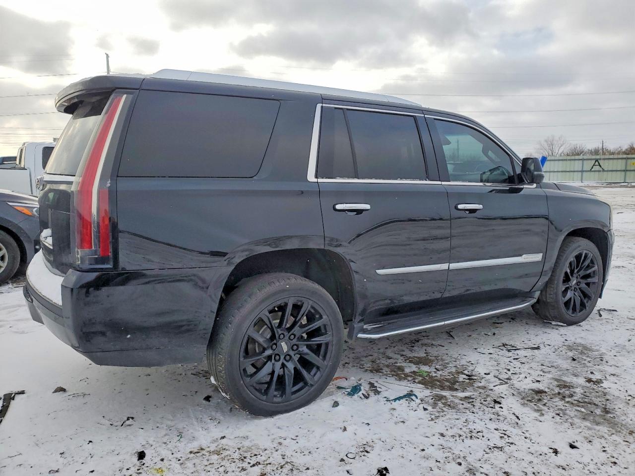 2016 CADILLAC ESCALADE LUXURY photo 7