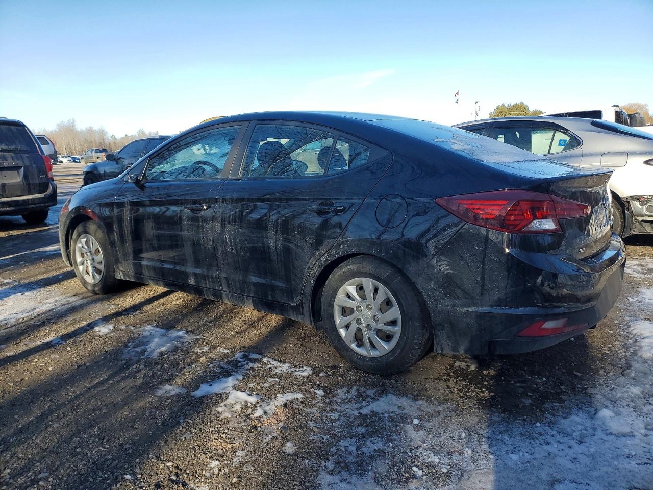 2019 HYUNDAI ELANTRA SE photo 2