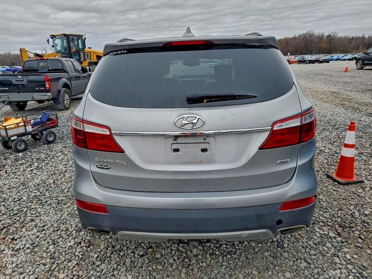 2016 HYUNDAI SANTA FE SE photo 6