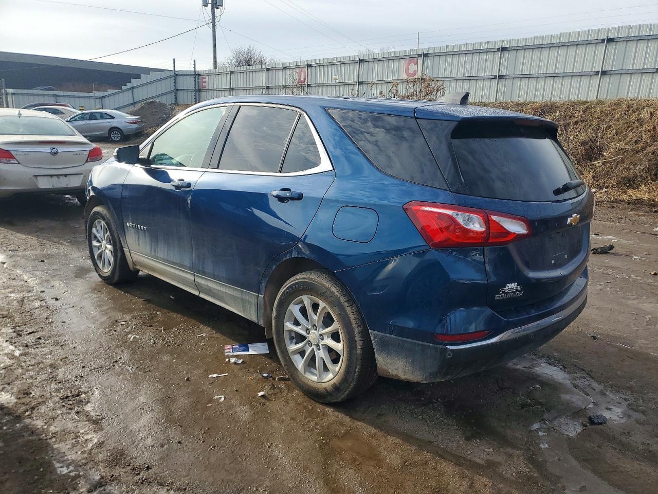 2019 CHEVROLET EQUINOX LT photo 2