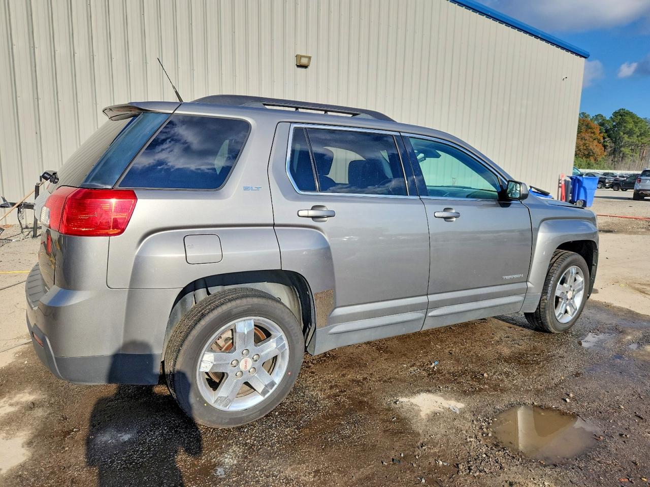 2012 GMC TERRAIN SLT photo 3