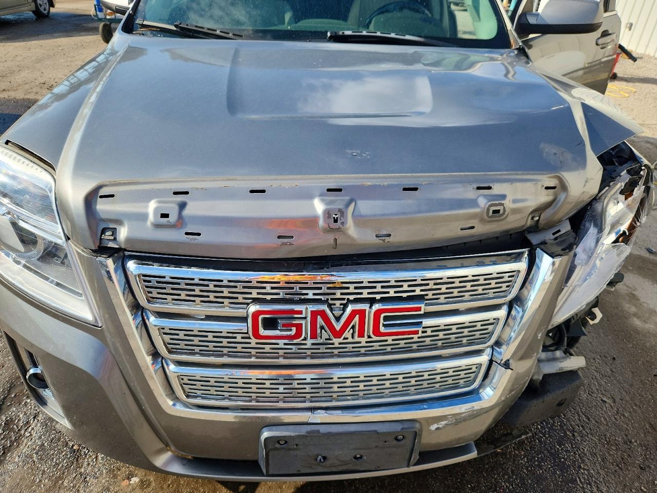 2012 GMC TERRAIN SLT photo 11