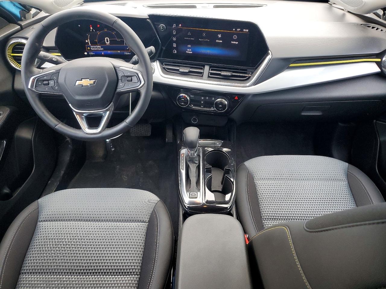 2025 CHEVROLET TRAX 1LT photo 8