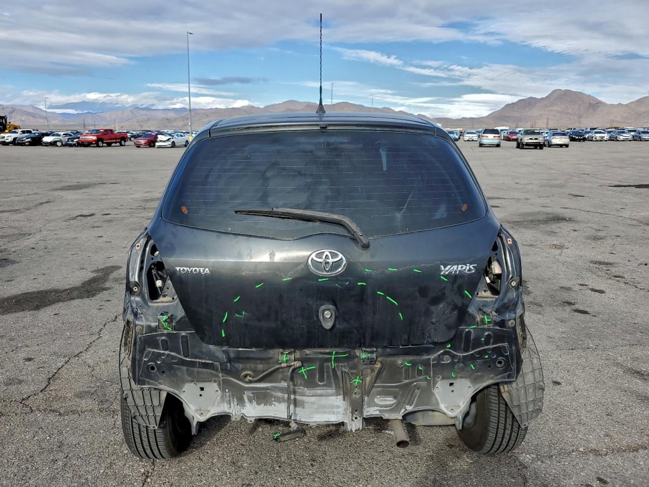 2009 TOYOTA YARIS photo 6