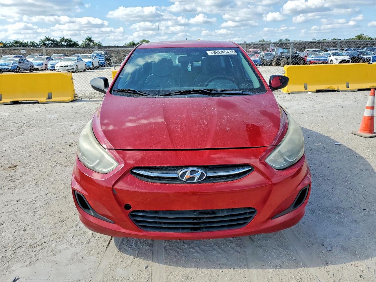 2017 HYUNDAI ACCENT SE photo 5