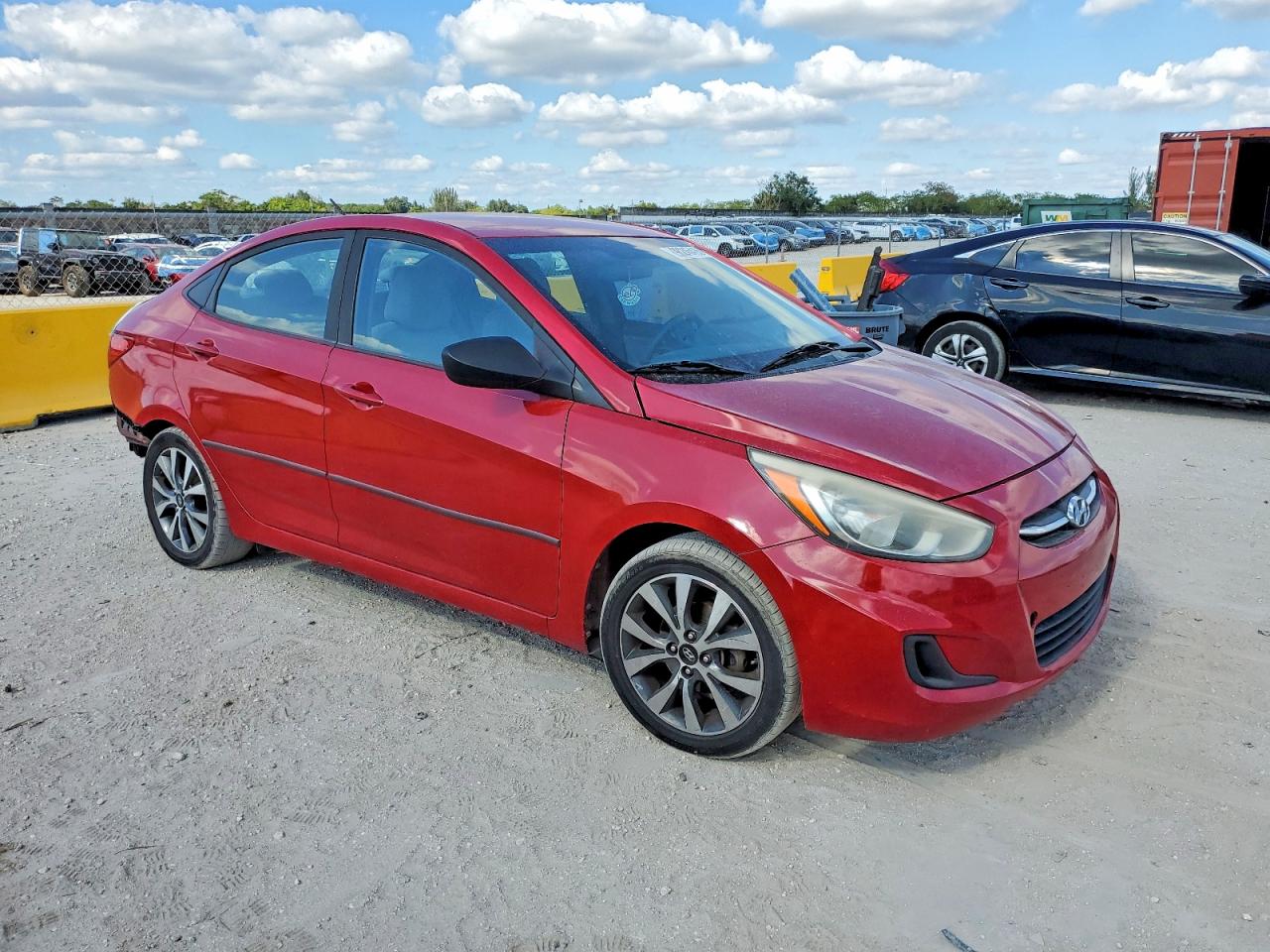 2017 HYUNDAI ACCENT SE photo 4