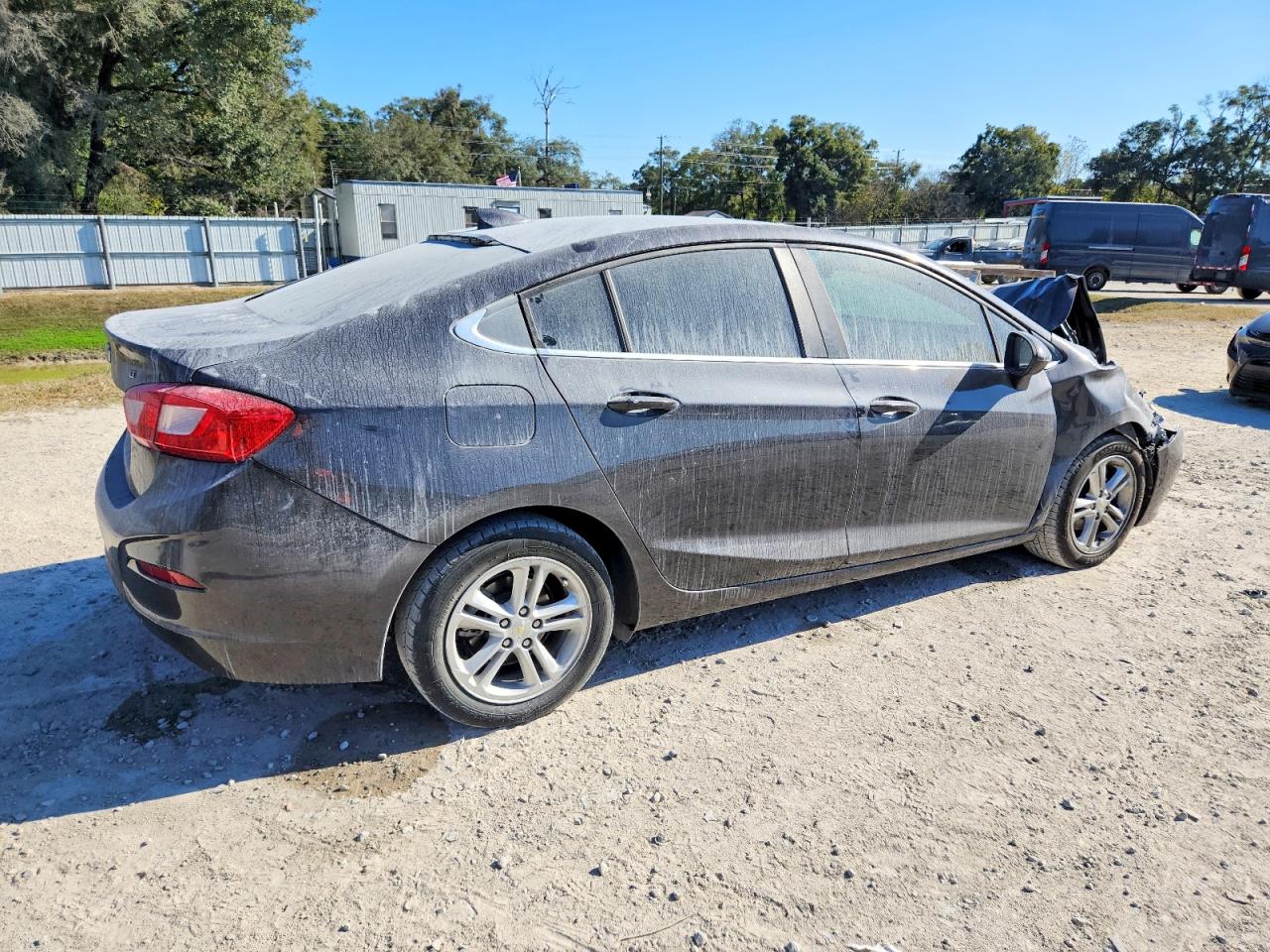 2016 CHEVROLET CRUZE LT photo 3