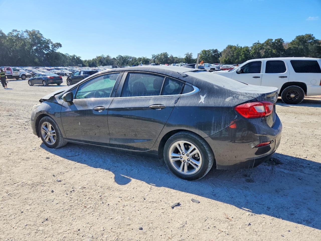 2016 CHEVROLET CRUZE LT photo 2