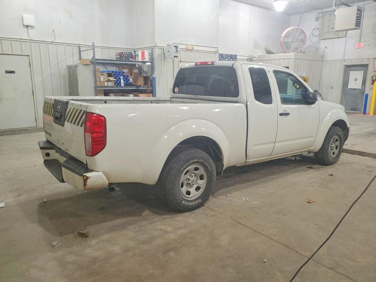 2017 NISSAN FRONTIER S photo 3