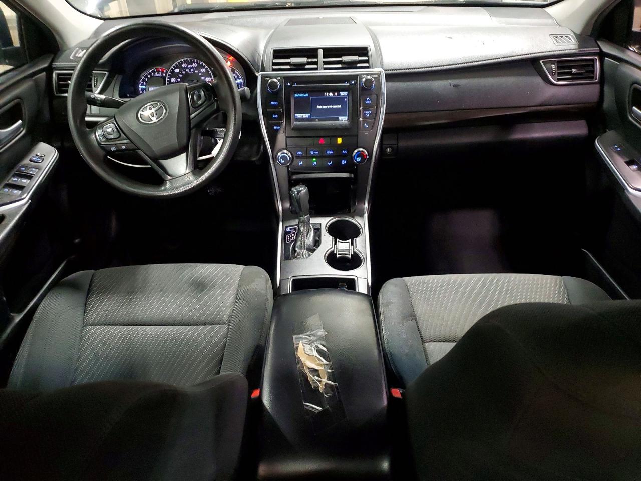2015 TOYOTA CAMRY LE photo 15