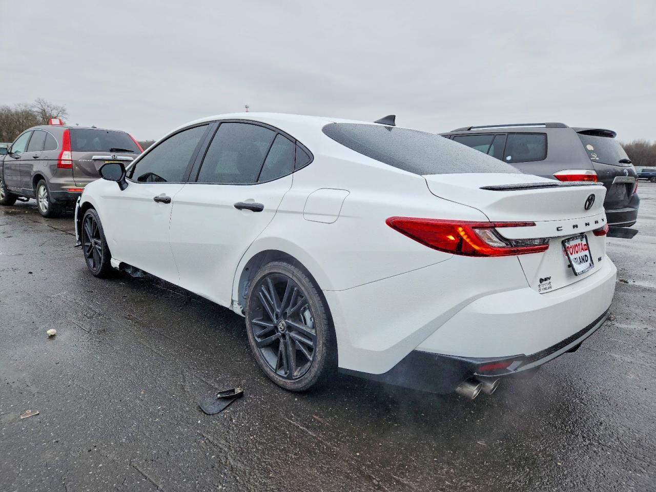 2026 TOYOTA CAMRY XSE photo 2