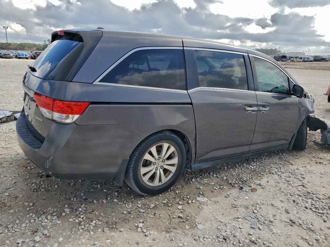 2014 HONDA ODYSSEY EXL photo 3