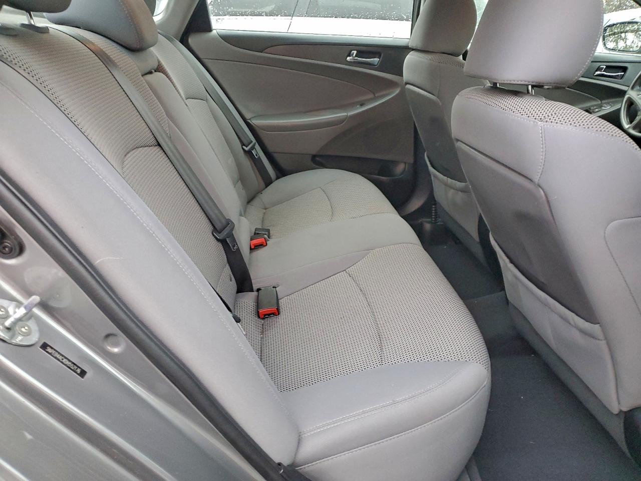 2013 HYUNDAI SONATA GLS photo 10